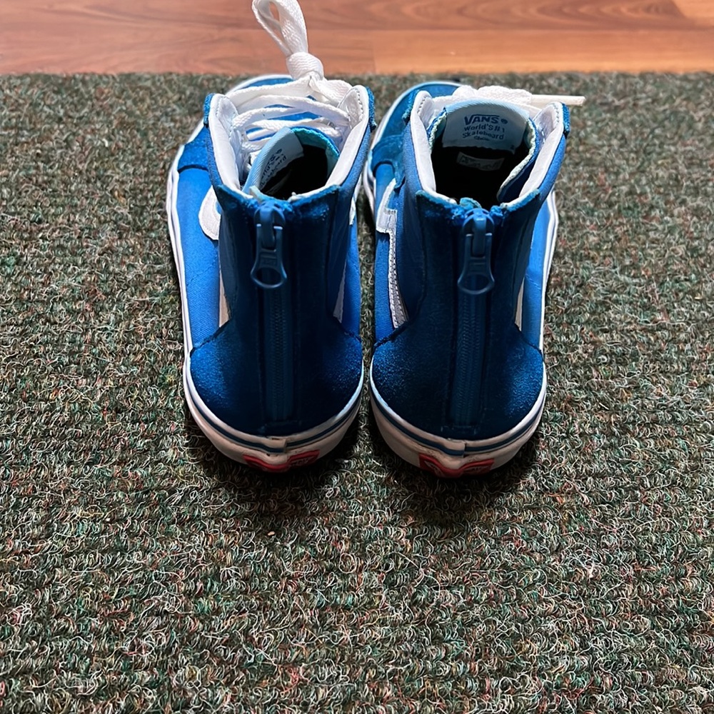 Vans Hi Tops - Picture 3 of 9